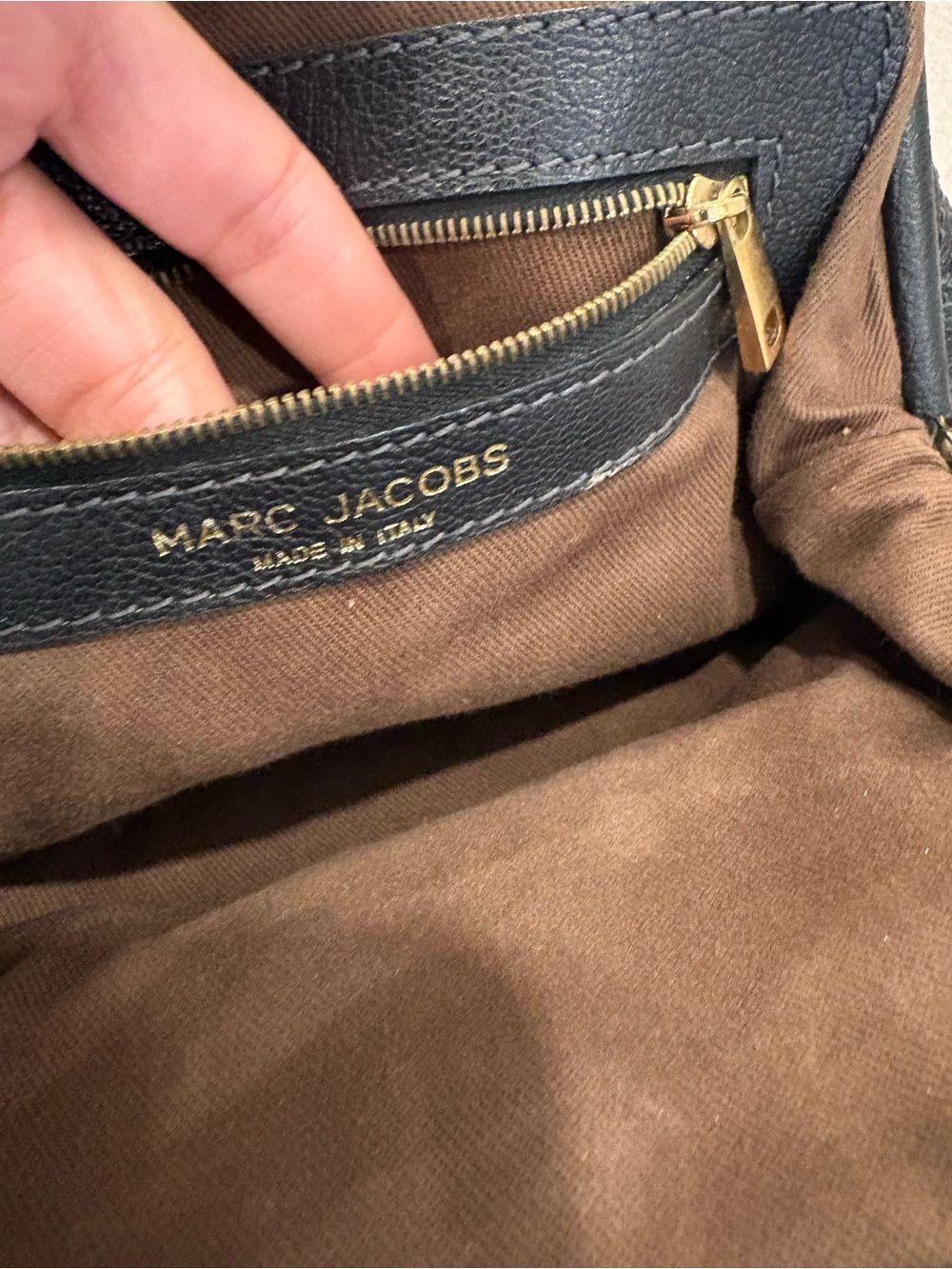 MARC JACOBS
Black Quilted Leather Little Stam Bag - Picture 5 of 7